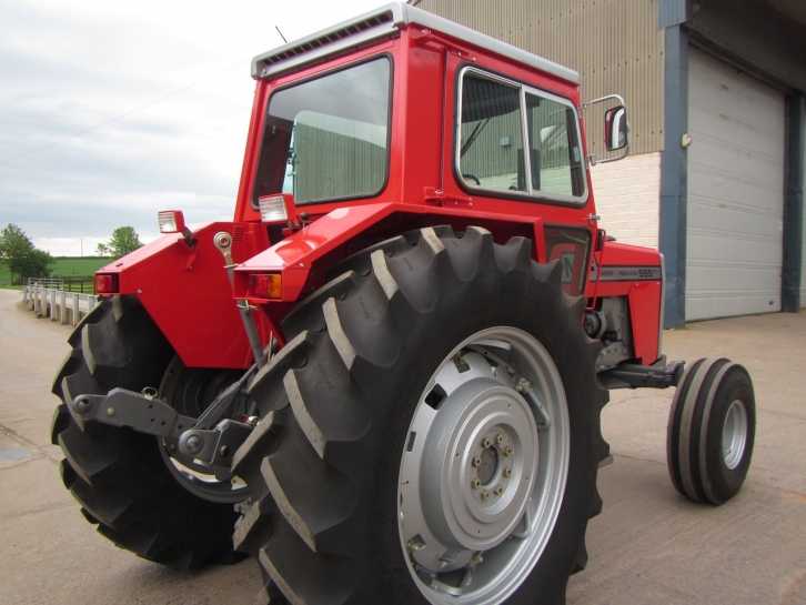 Massey Ferguson 595