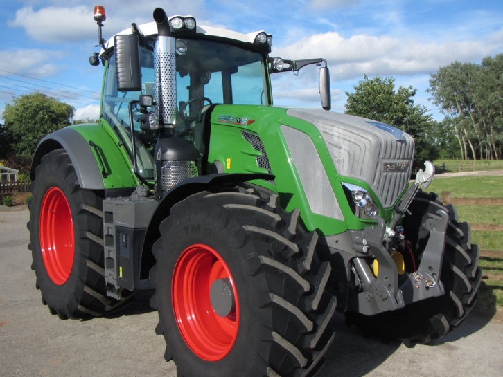 Fendt 828 Profi-Plus
