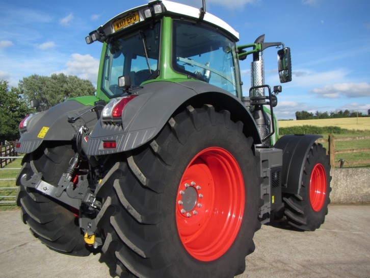 Fendt 828 Profi-Plus