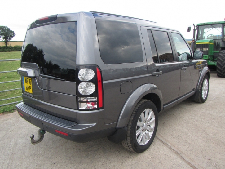 Land Rover Discovery Commercial XS SDV6