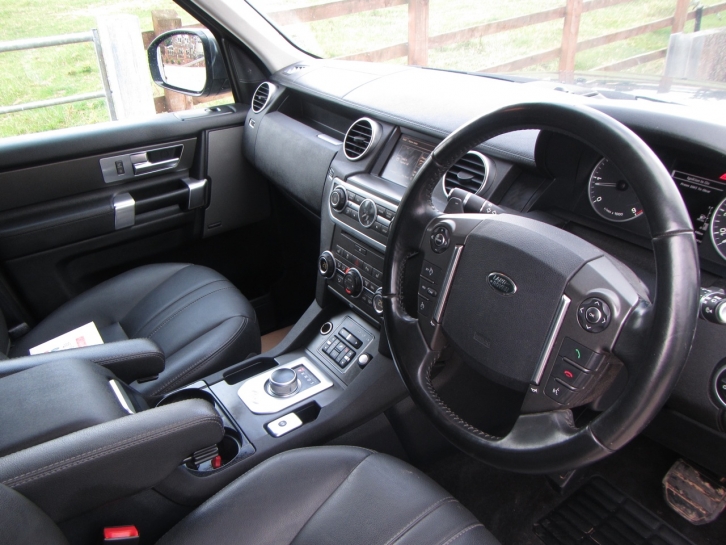 Land Rover Discovery Commercial XS SDV6