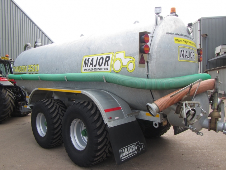 Major Tandem 3500 slurry tanker