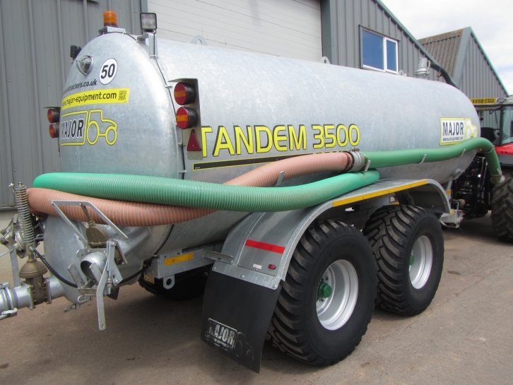 Major Tandem 3500 slurry tanker