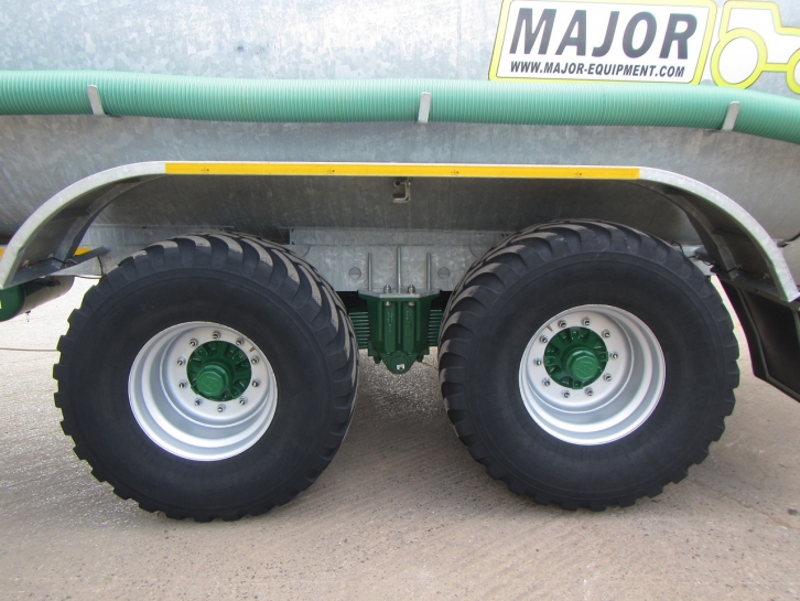 Major Tandem 3500 slurry tanker