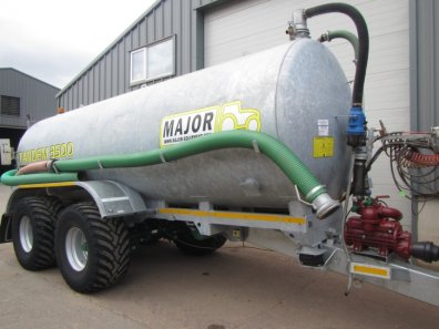Major Tandem 3500 slurry tanker