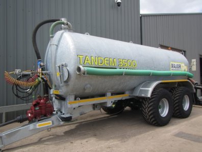 Major Tandem 3500 slurry tanker