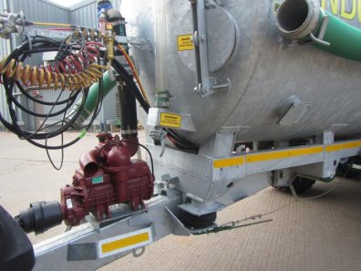 Major Tandem 3500 slurry tanker