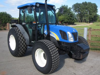New Holland T4020
