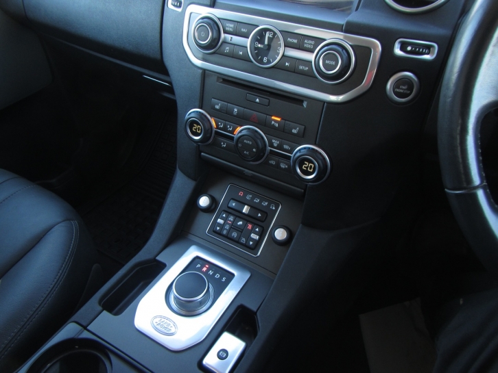 Land Rover Discovery Commercial XS SDV6