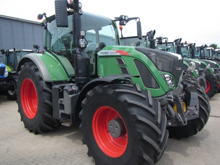 Fendt 724 Profi-Plus