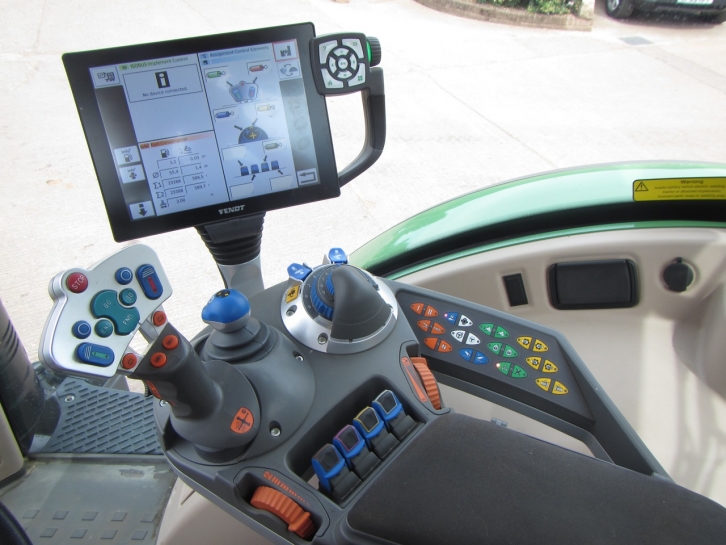 Fendt 724 Profi-Plus