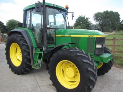 John Deere 6910