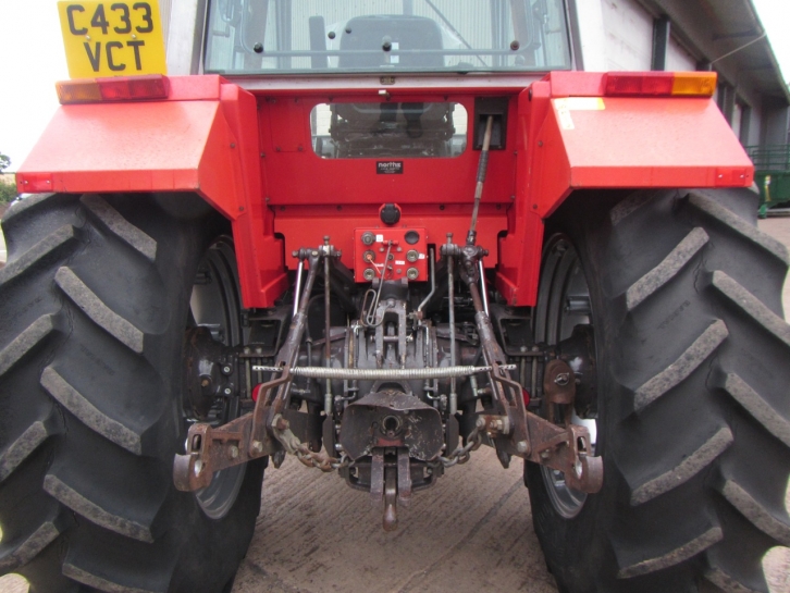 Massey Ferguson 698T