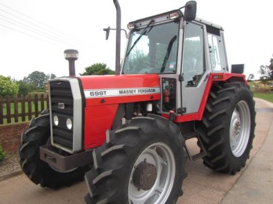 Massey Ferguson 698T