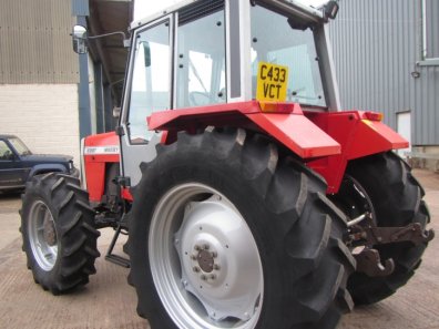 Massey Ferguson 698T