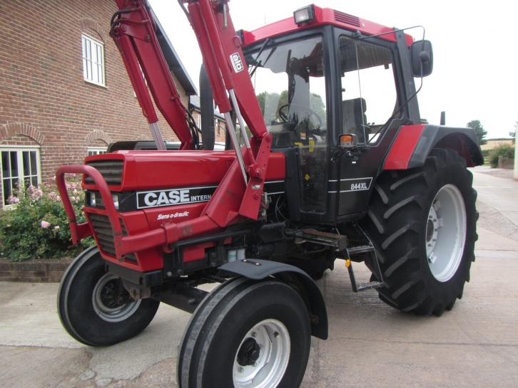 Case 844XL