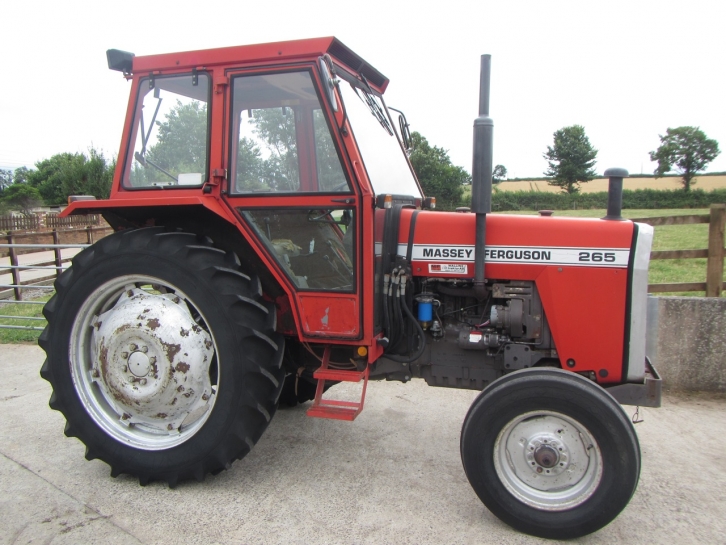Massey Ferguson 265
