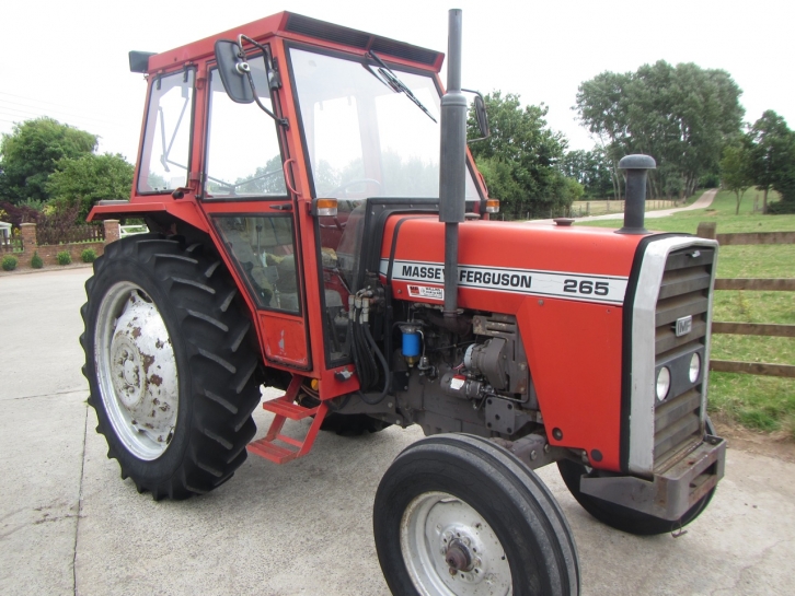 Massey Ferguson 265