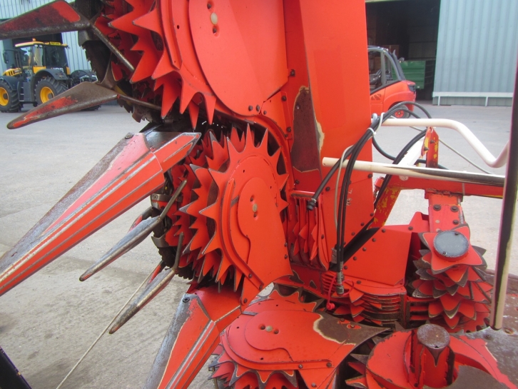 Kemper Champion 360 8 row maize header