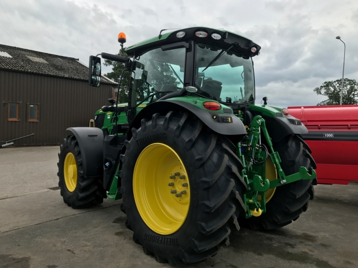 John Deere 6155R