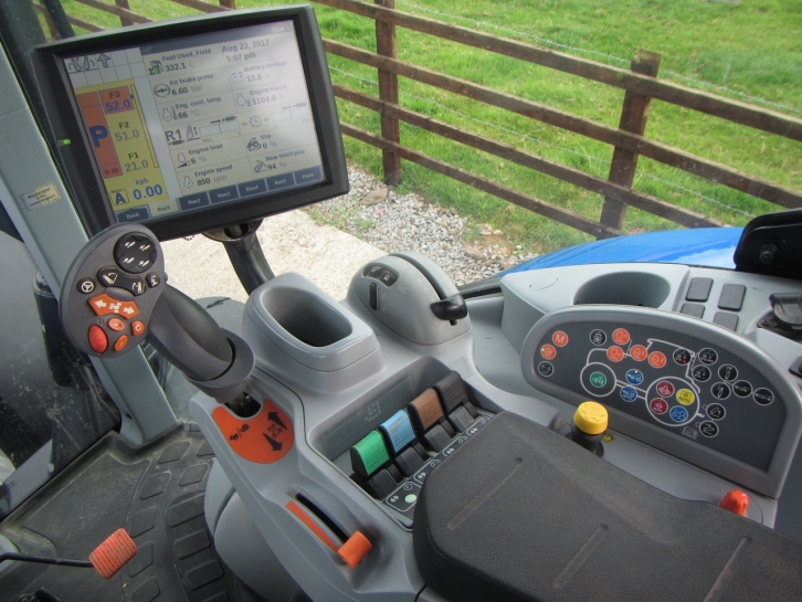 New Holland T7.270