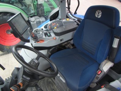 New Holland T7.270