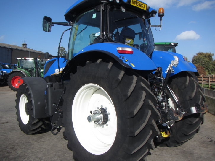 New Holland T7.245