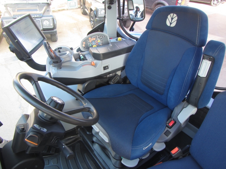 New Holland T7.245