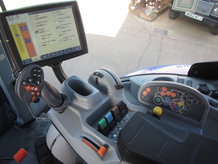 New Holland T7.245