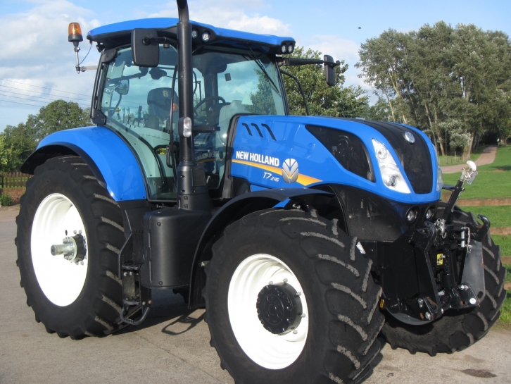 New Holland T7.245