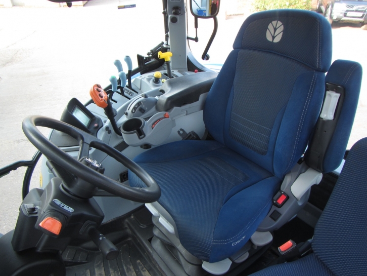 New Holland T7.245