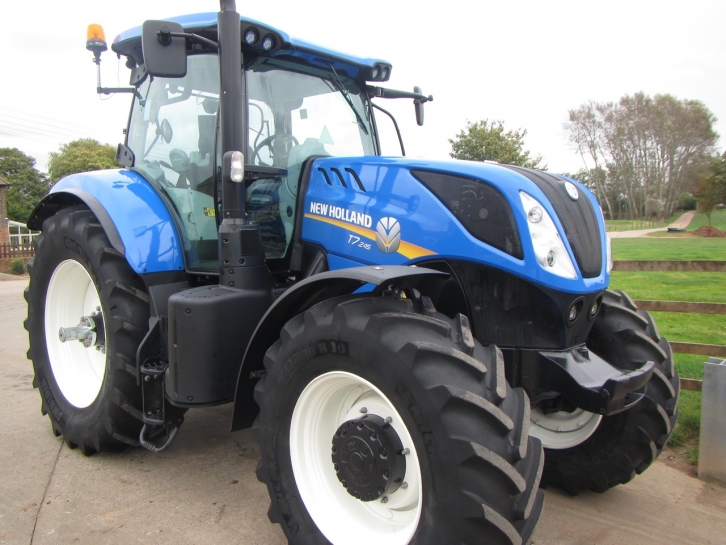 New Holland T7.245