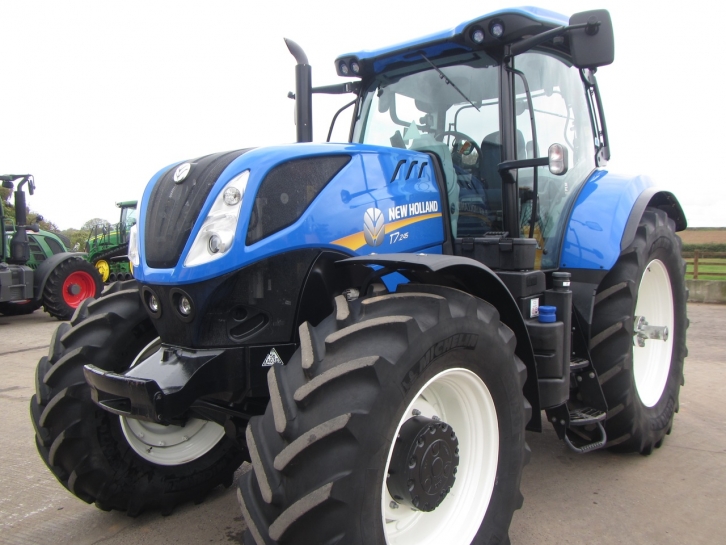 New Holland T7.245