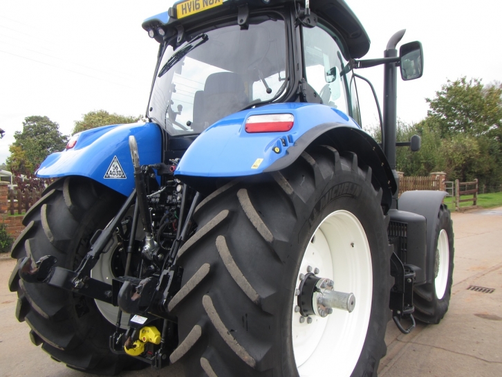 New Holland T7.245