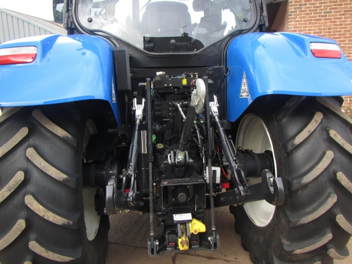 New Holland T6.150