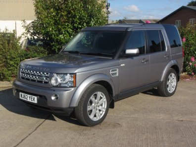 Land Rover Discovery Commercial