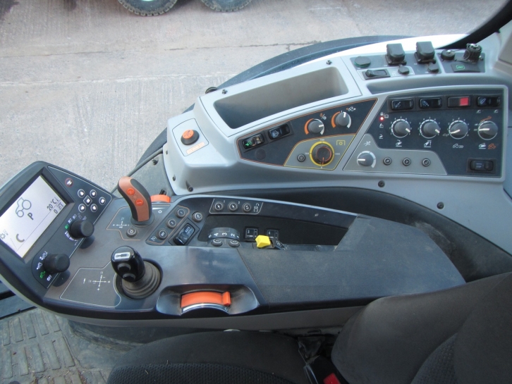 Valtra T214 Direct