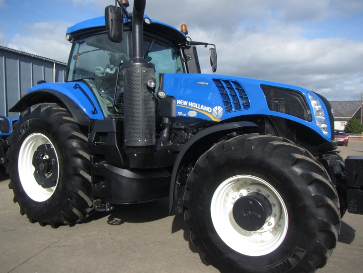 New Holland T8.435