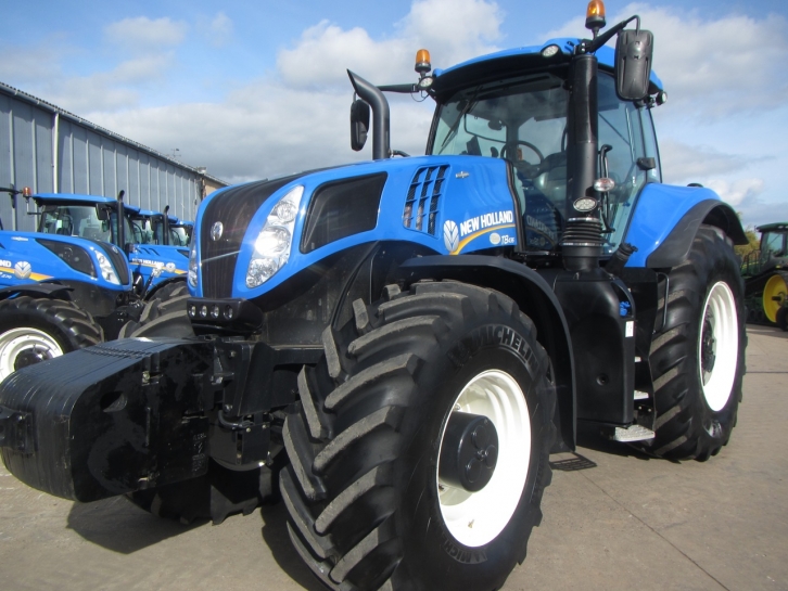 New Holland T8.435