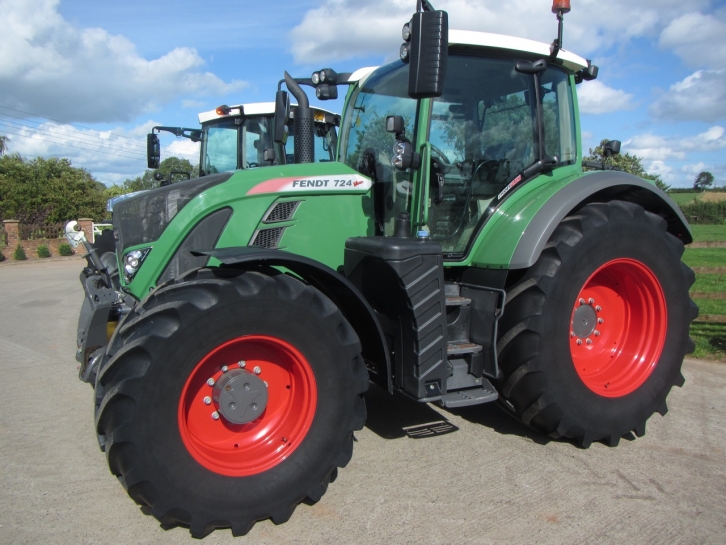 Fendt 724 Profi-Plus