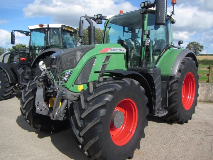 Fendt 724 Profi-Plus