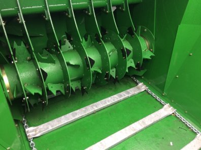 McHale C460 trailed silage feeder and straw chopper