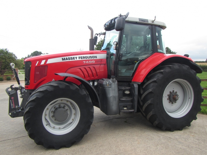Massey Ferguson 7499