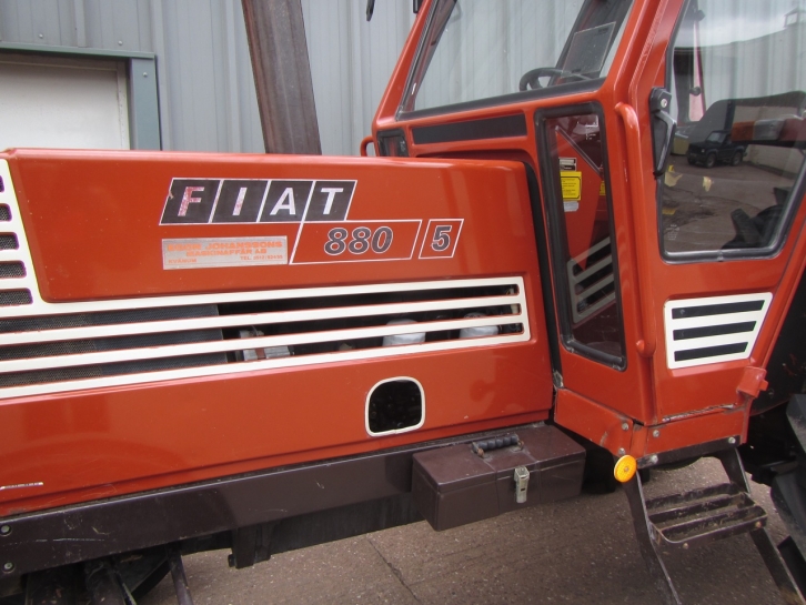 Fiat 880 5