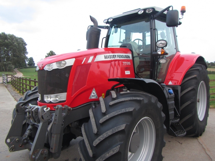 Massey Ferguson 7726 Exclusive