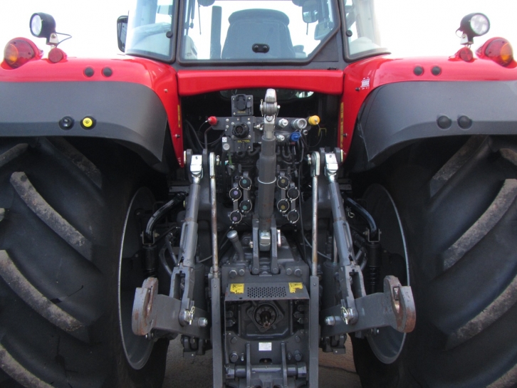 Massey Ferguson 7726 Exclusive