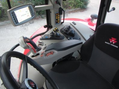Massey Ferguson 7726 Exclusive