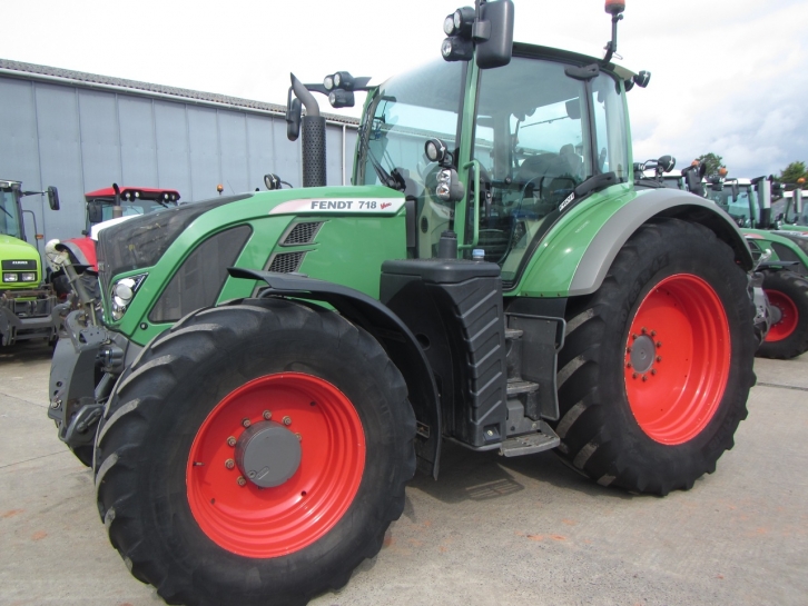 Fendt 718 Profi