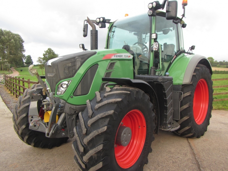 Fendt 724 Profi Plus