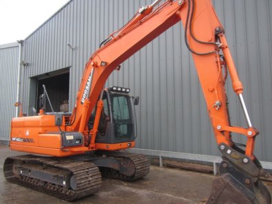 Doosan DX140LC digger